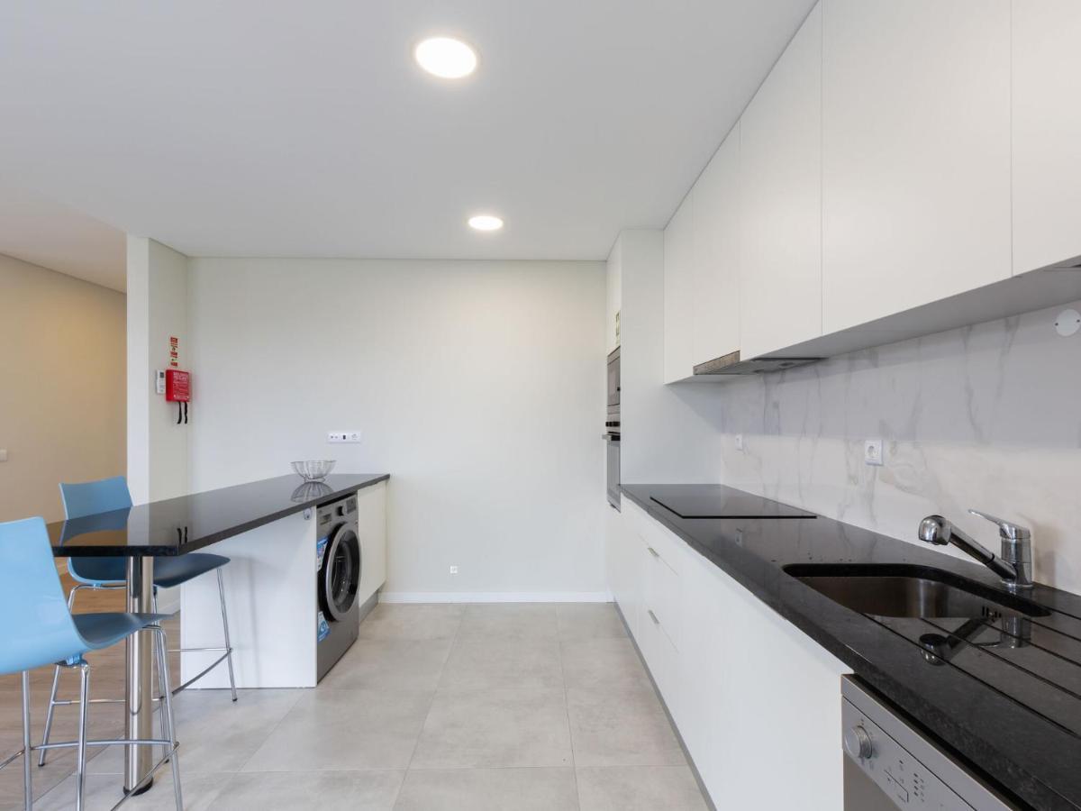 Beautiful Apartment In S O Martinho Do Porto With Balcony São Martinho do Porto Eksteriør billede