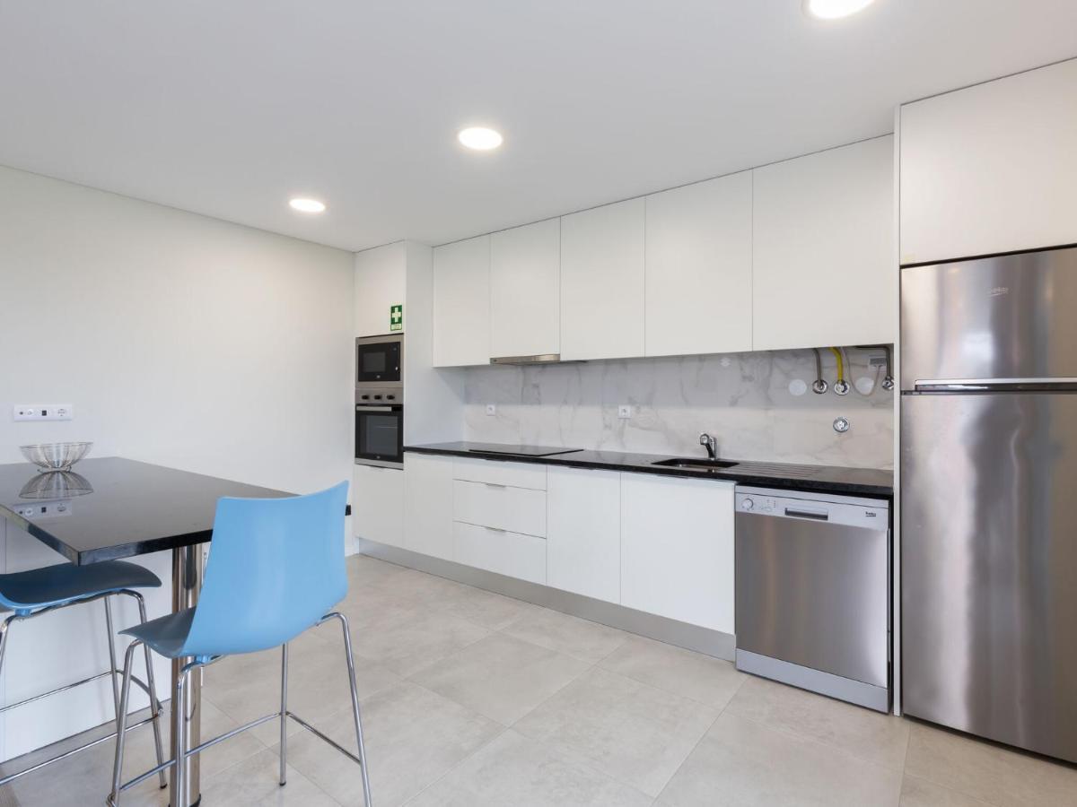 Beautiful Apartment In S O Martinho Do Porto With Balcony São Martinho do Porto Eksteriør billede