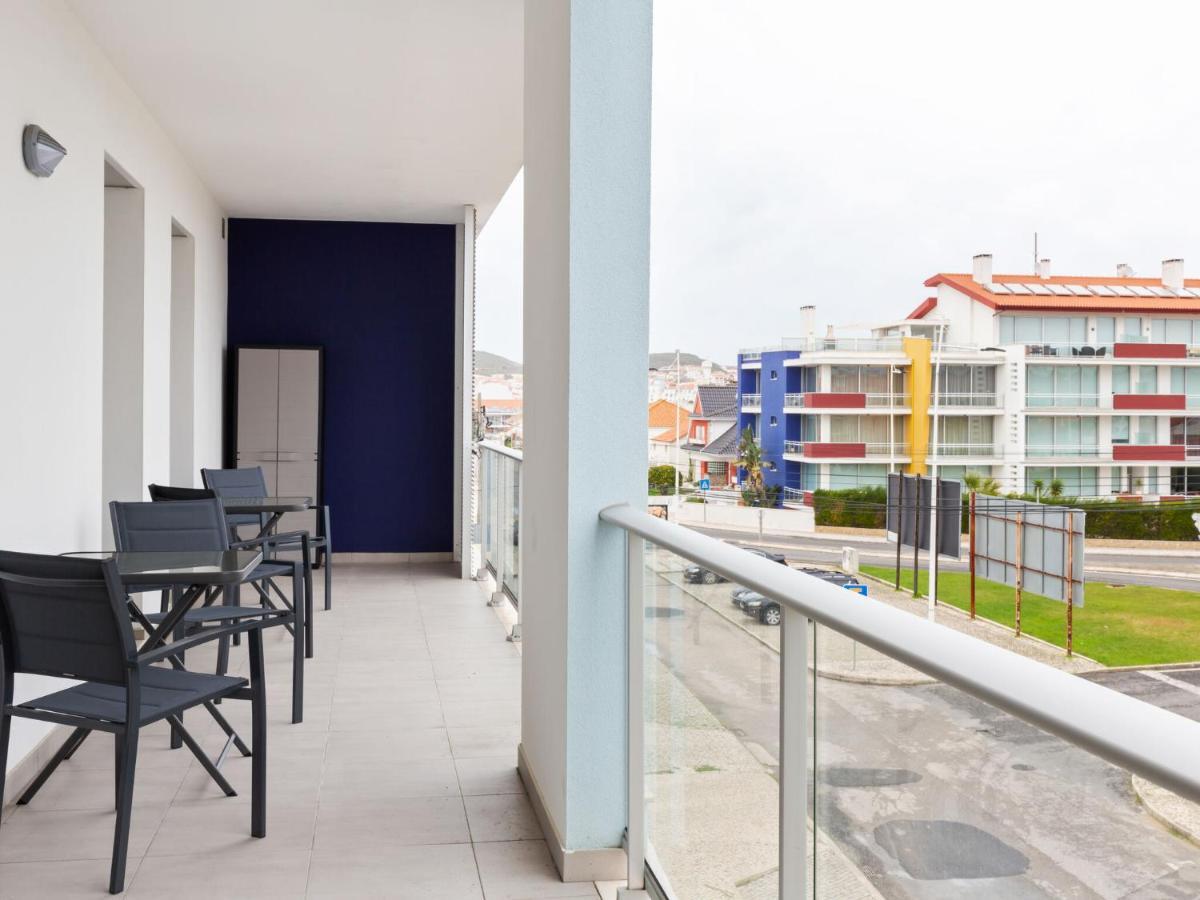 Beautiful Apartment In S O Martinho Do Porto With Balcony São Martinho do Porto Eksteriør billede