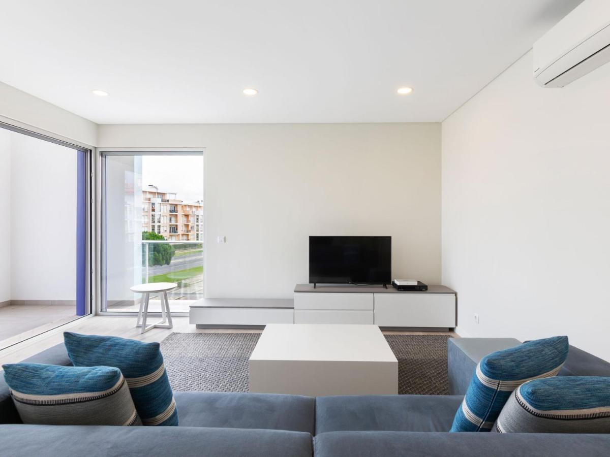 Beautiful Apartment In S O Martinho Do Porto With Balcony São Martinho do Porto Eksteriør billede